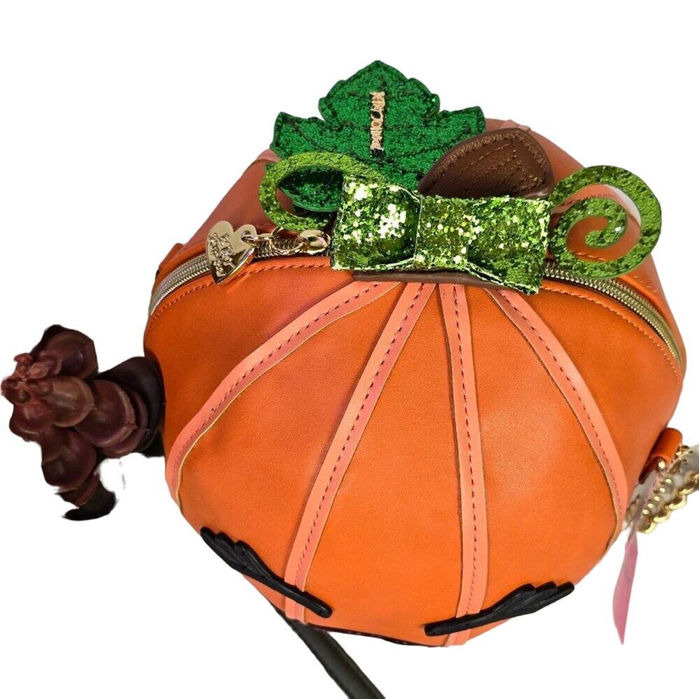 New Betsey Johnson KITSCH Oh My Gourd PUMPKIN Crossbody Bling Purse Halloween - Picture 4 of 7